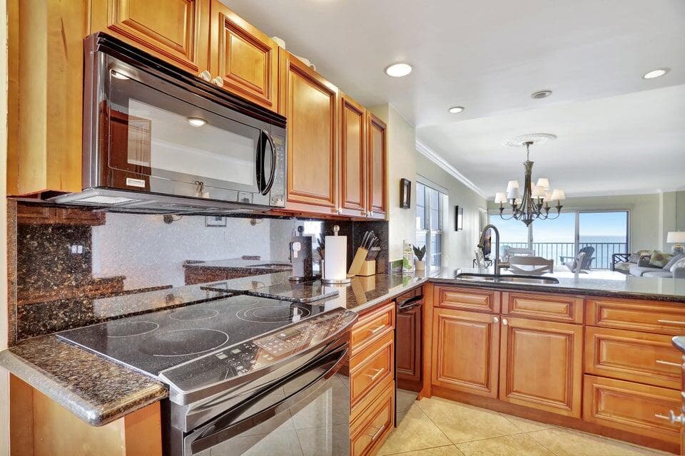 1021 Hillsboro Mile 1108, Hillsboro Beach, FL 33062, Unit 1108 - Photo 4