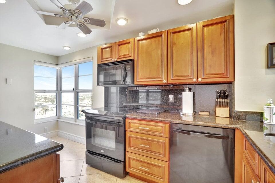1021 Hillsboro Mile 1108, Hillsboro Beach, FL 33062, Unit 1108 - Photo 3