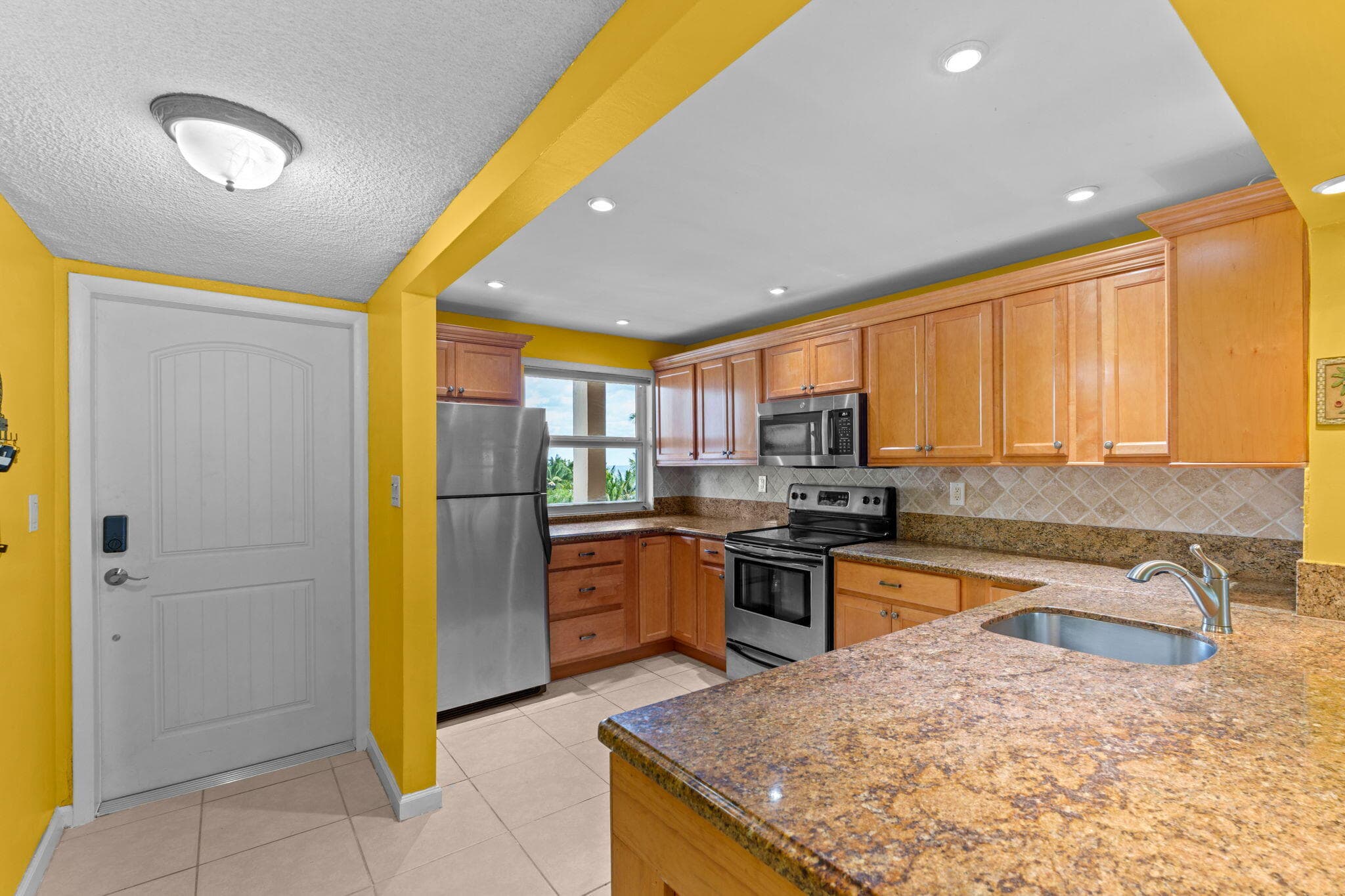 1069 Hillsboro Mile Hillsboro Mile 503, Hillsboro Beach, FL 33062, Unit 503 - Photo 5