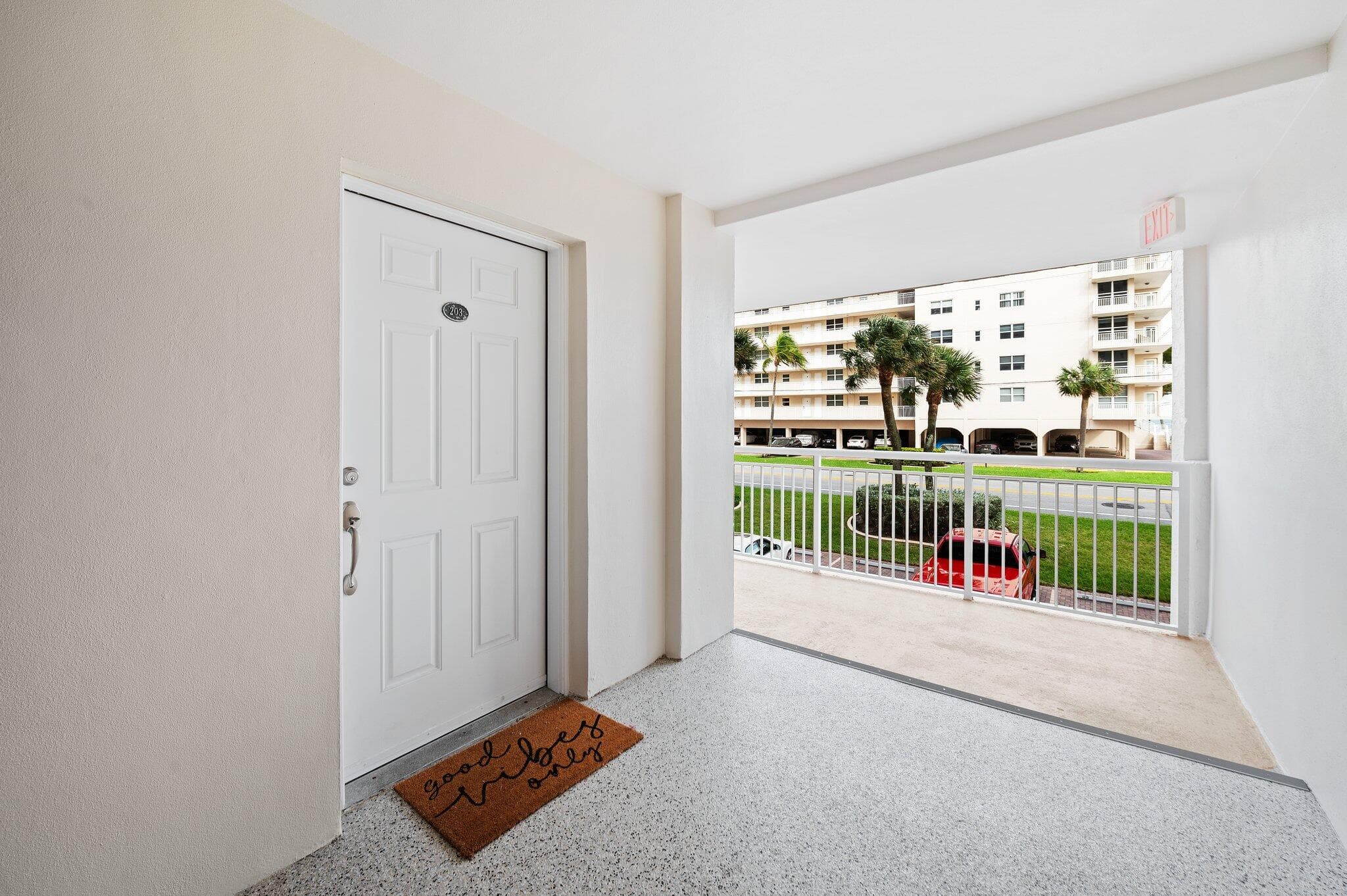 1050 Hillsboro Mile Unit 203w, Hillsboro Beach, FL 33062, Unit Unit 203w - Photo 3