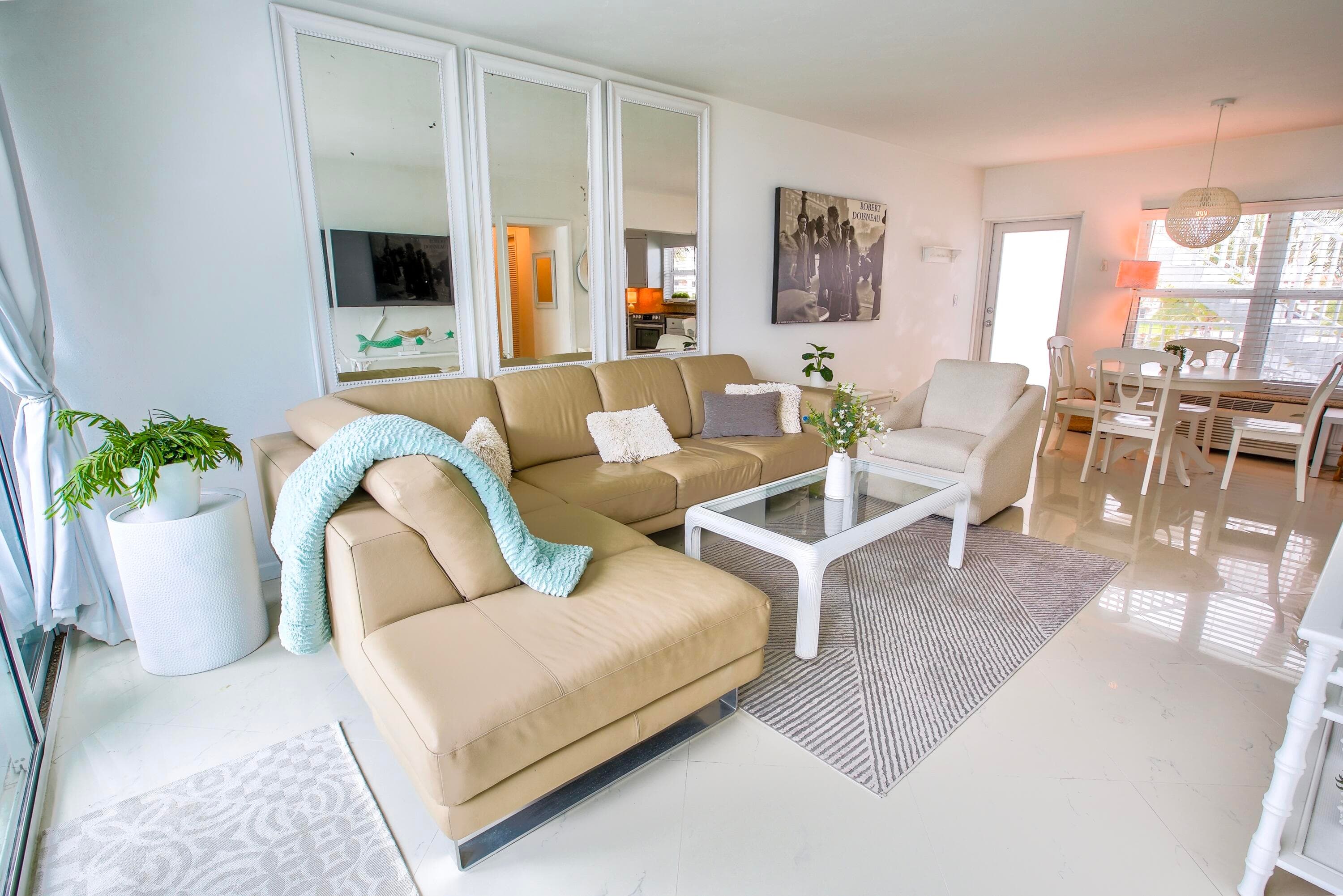 1043 Hillsboro Mile Hillsboro Mile 18c, Hillsboro Beach, FL 33062, Unit 18c - Photo 2